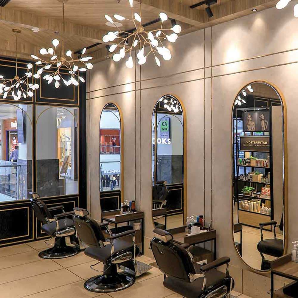 /_next/static/media/saloon.15utd126dh6gd.jpg